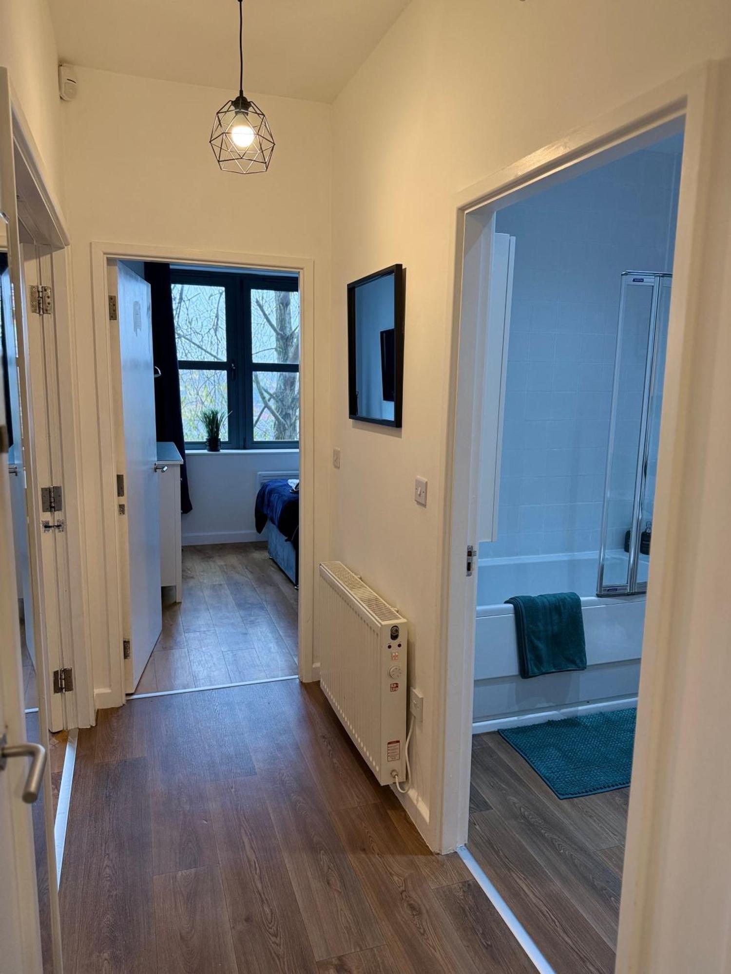 Vibrant Cosy 2 Bedroom Apartment Coventry Exterior foto