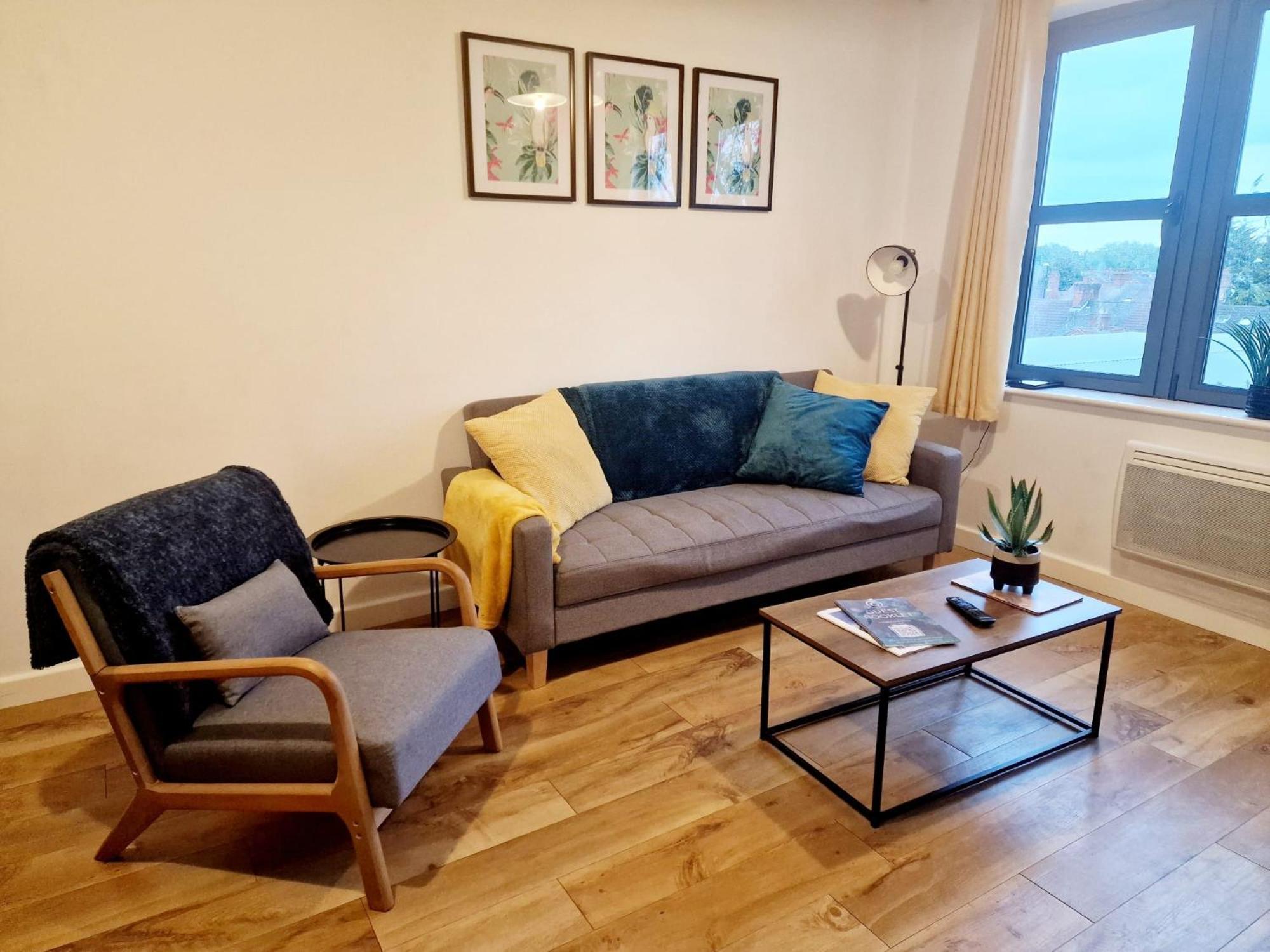 Vibrant Cosy 2 Bedroom Apartment Coventry Exterior foto